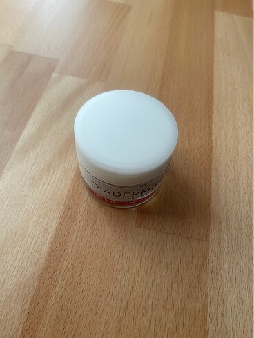 Beden Diadermine lıft+superfıller gündüz kremi 50 ml