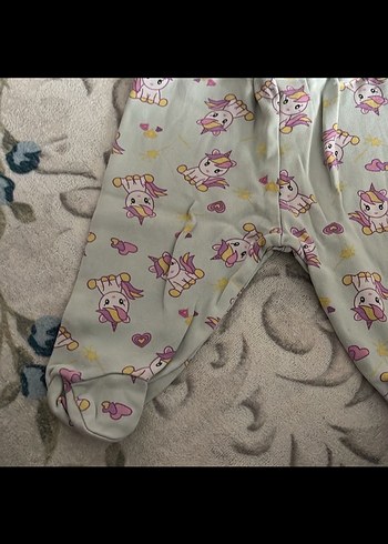 Unicorn Baskılı Gri Bebek Kız Takımı - Görsel 4