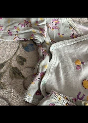 Unicorn Baskılı Gri Bebek Kız Takımı - Görsel 6
