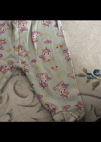 Unicorn Baskılı Gri Bebek Kız Takımı - Görsel 5