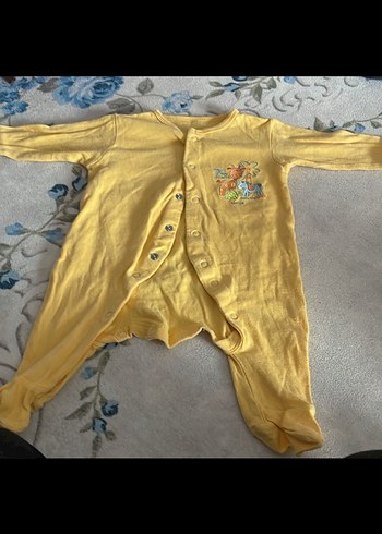 Sarı Düğmeli Bebek Tulum - Görsel 4