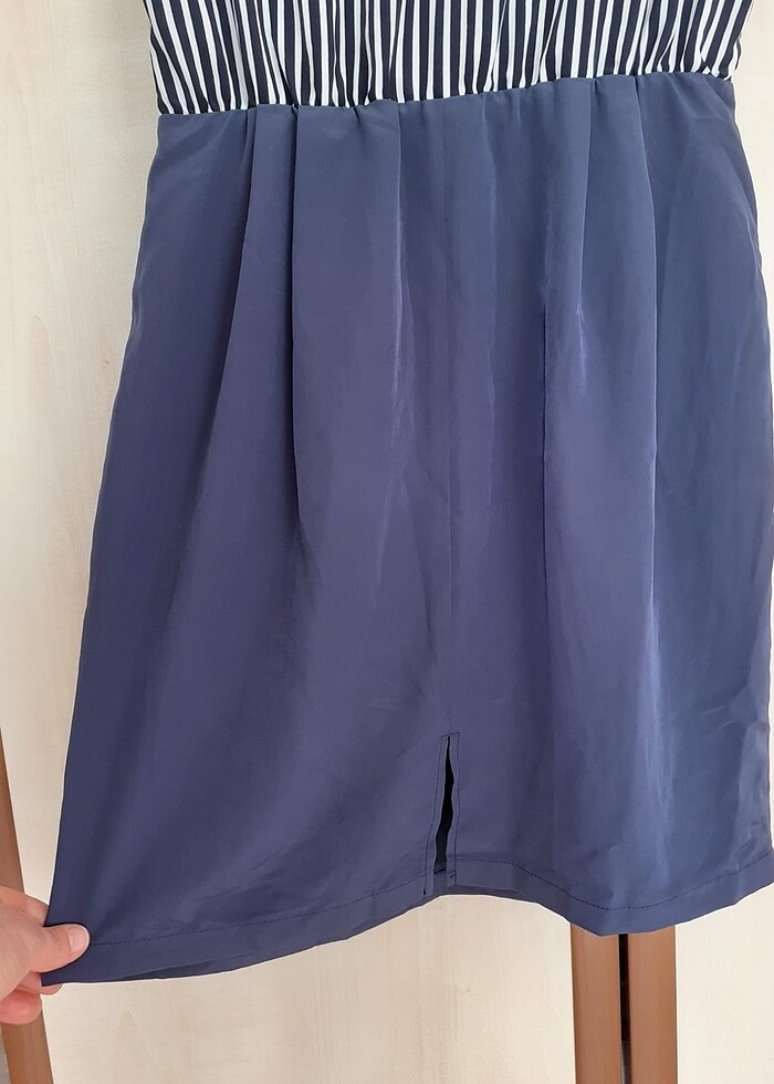 Kısa yazlık elbise - Görsel 3