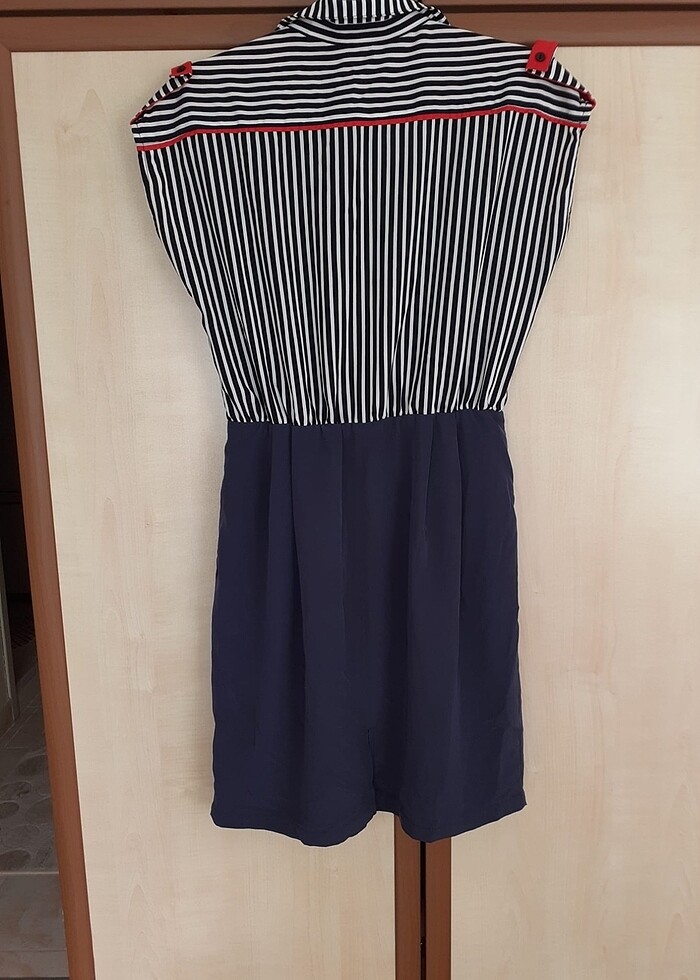 Kısa yazlık elbise - Görsel 2