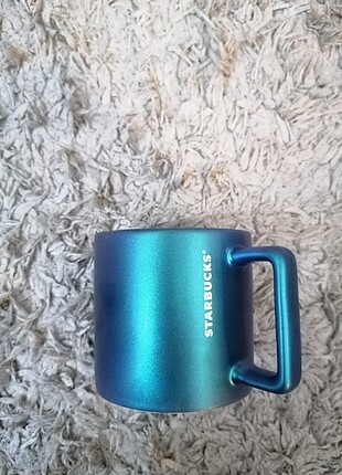 Starbucks Mat Mavi fazla bulunmayan