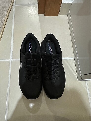 37,5 Beden Skechers 37.5