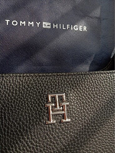 Beden siyah Renk TOMMY HİLFİGER ÇANTA