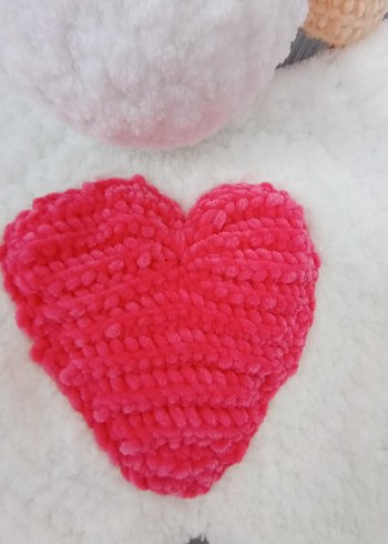 Beden Renk Kalp Detaylı Beyaz Peluş Oyuncak Kuzu