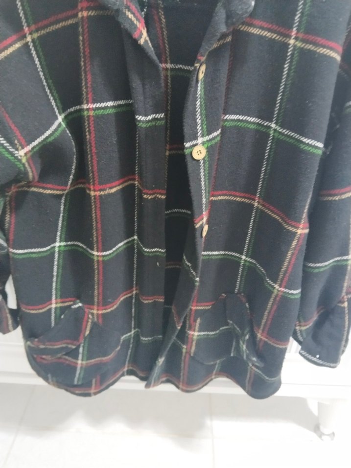 Düğmeli Uzun Kollu Rahat Kadın Gömlek - Görsel 2