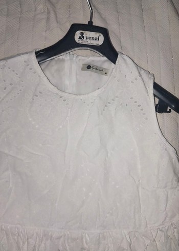 Kolsuz Beyaz Kız Bluzu, Fırfırlı, Salaş Kesim - Görsel 2