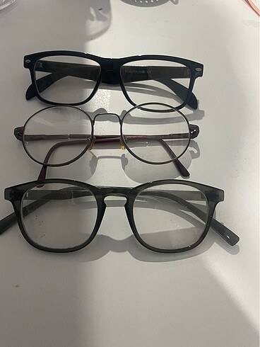 Optik gözlük 3 tane