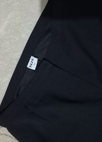 44 Beden siyah Renk Kumaş pantolon 