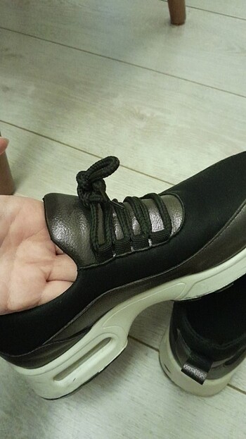 38 Beden siyah Renk Supeme marka sneaker