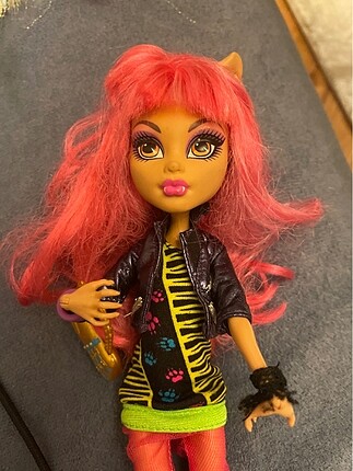  Beden howleen monster high