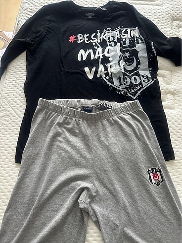 Beşiktaş erkek çocuk pijama takımı