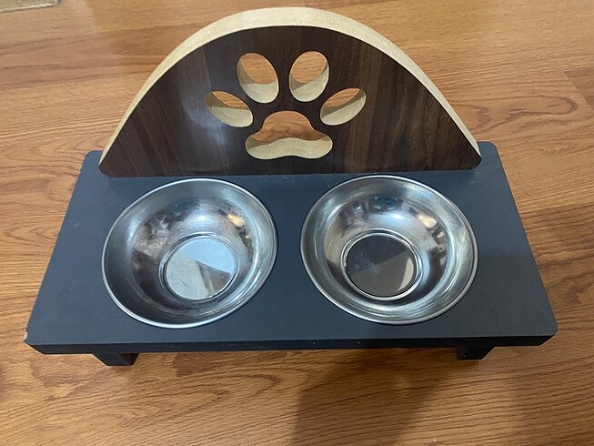 Kedi mama kabı