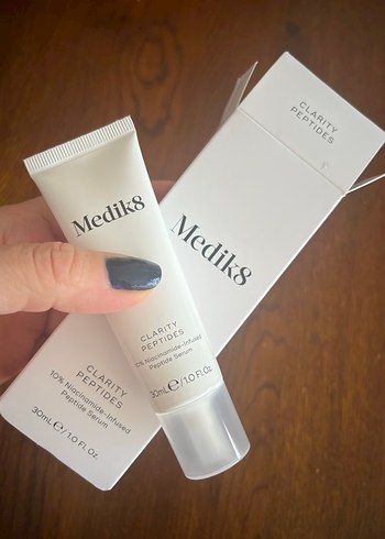 MEDIK8 Clarity Peptides Serum - 30 ml - Görsel 2