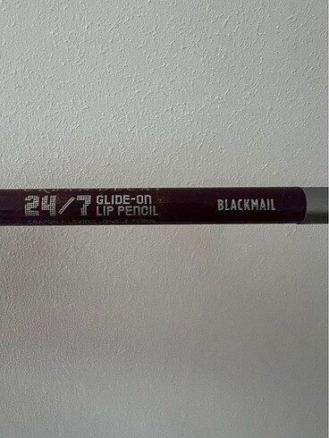 Beden URBAN DECAY 24/7 GLIDE-ON WATERPROOF DUDAK KALEMİ - tonu: BLACKM