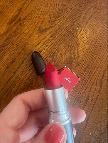 MAC MAC COSMETICS RETRO MATTE RUJ - RUBY WOO (yeni & kutusunda)