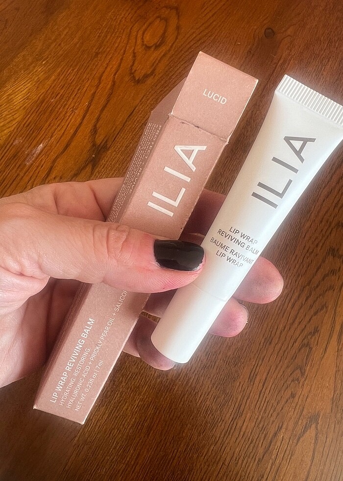 Ilia lip reviving (dudak canlandırıcı) balm / balsamı - yepyeni - Görsel 2