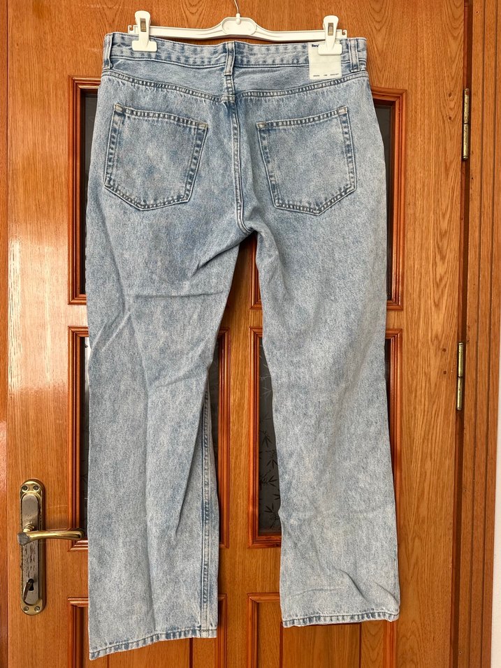 Bershka yırtık pantolon - Görsel 3