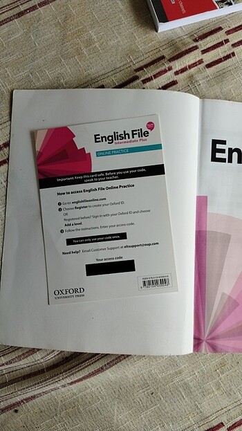  Oxford English File