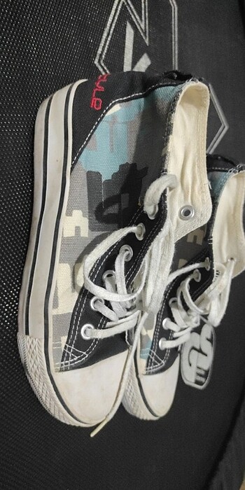 H m Converse bağcıklı ayakkabı Converse. 