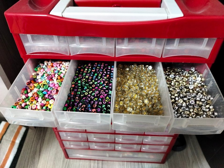 Renkli Harfli Tırnak Süslemeleri - Görsel 2