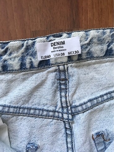 40 Beden Yırtık kot pantalon