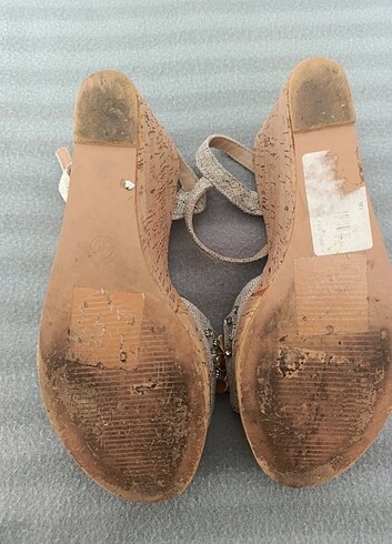 Topuklu ayakkabı - Görsel 2