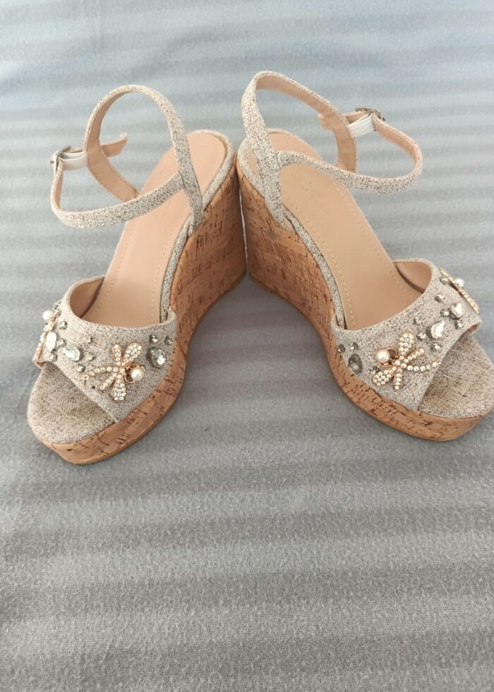 Topuklu ayakkabı - Görsel 3