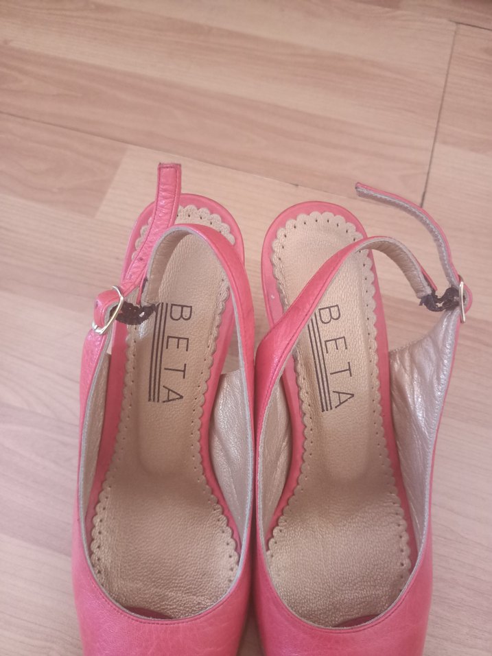 Pembe Parlak Deri Kadın Dolgu Topuklu Ayakkabı - Görsel 2