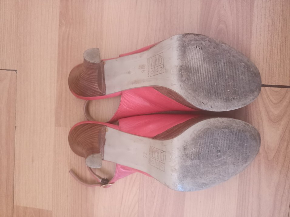 Pembe Parlak Deri Kadın Dolgu Topuklu Ayakkabı - Görsel 4