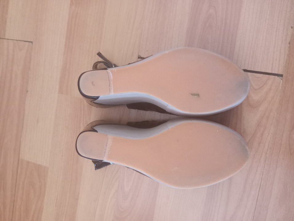 Gri Vintage Desenli Dolgu Topuklu Kadın Ayakkabı - Görsel 4