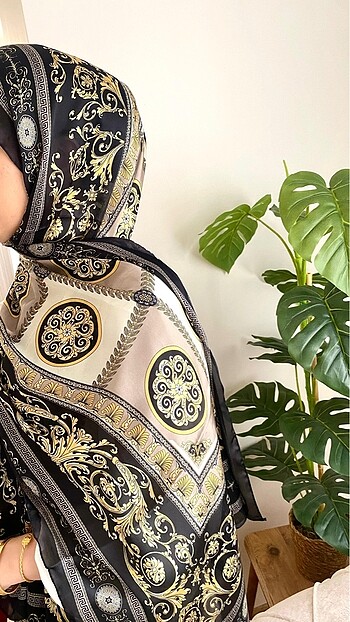 Versace ipek şal