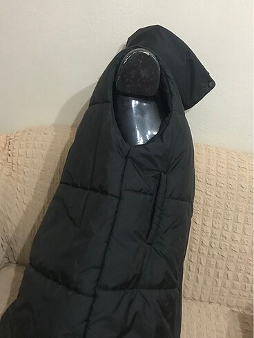 Kolsuz şişme mont - Görsel 4