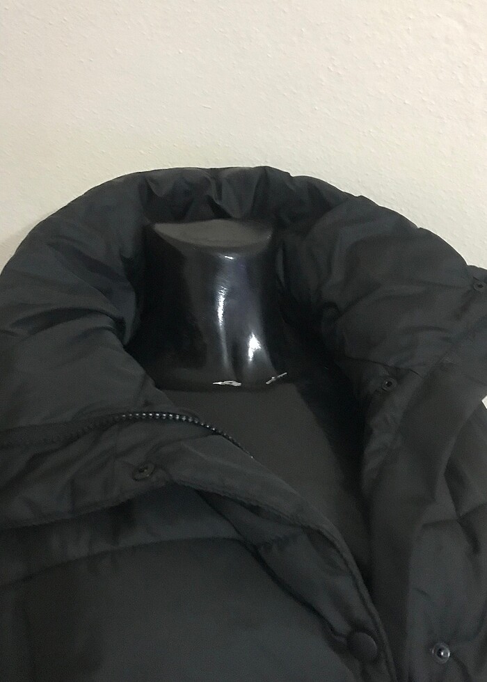 Kolsuz şişme mont - Görsel 3