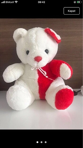 Kırmızı beyaz ayıcık