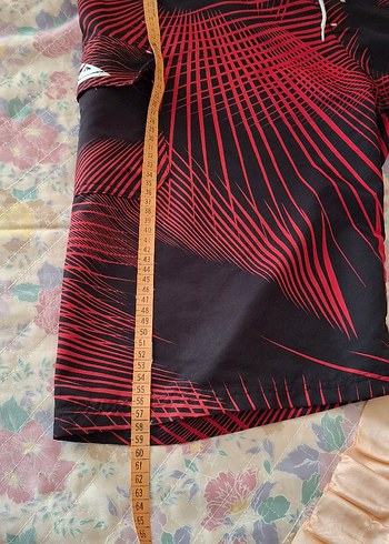 Kırmızı Baskılı Erkek Mini Yüzücü Şortu - Görsel 5