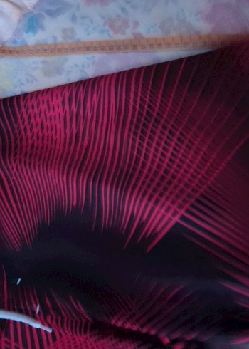 Kırmızı Baskılı Erkek Mini Yüzücü Şortu - Görsel 6