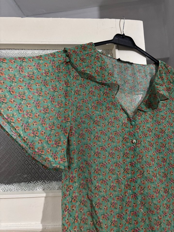 Turkuaz bordo ve yeşil renkte V Yaka Bohem Düğmeli şifon Bluzlar - Görsel 3