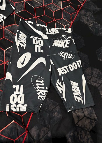 Nike Baskılı Siyah Mini Kadın şort Takımı - Görsel 4