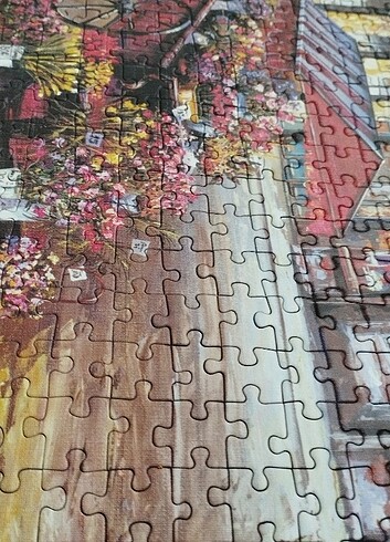  Beden Renk 500 parçalık puzzle 1 parçası eksiktir. Kutusu yoktur. Fiyatını 