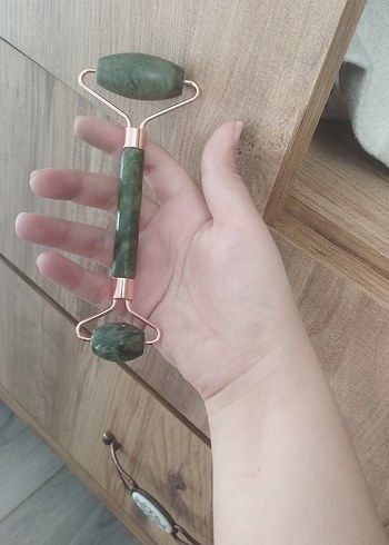 Yeşim Taşı Yüz Masaj Aleti - Görsel 3