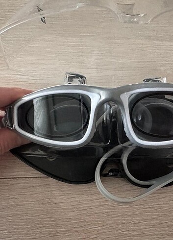Voit yüzücü gözlüğü  - Görsel 2