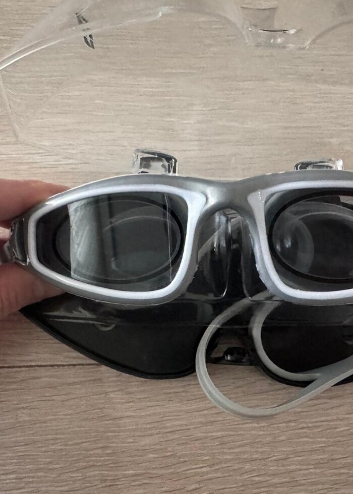 Voit yüzücü gözlüğü  - Görsel 2