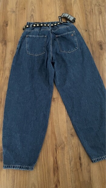 26 Beden Bayan Jean