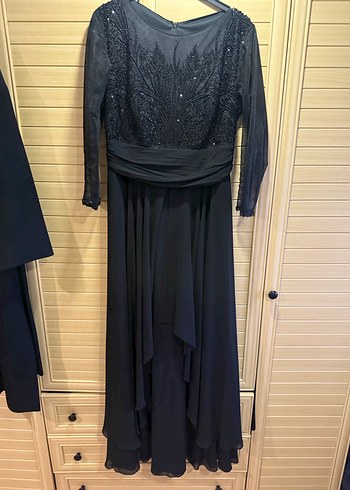 Uzun Siyah Nakışlı Gotik Abiye Elbise - Görsel 2