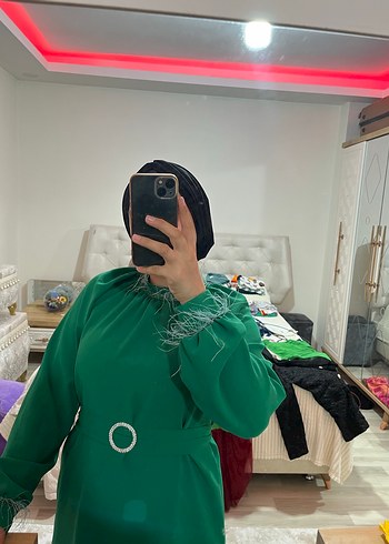 Yeşil Kuşaklı Uzun Kollu Uzun Elbise - Görsel 13