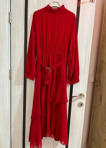 Kemerli Klasik Uzun Kırmızı Elbise - Görsel 2
