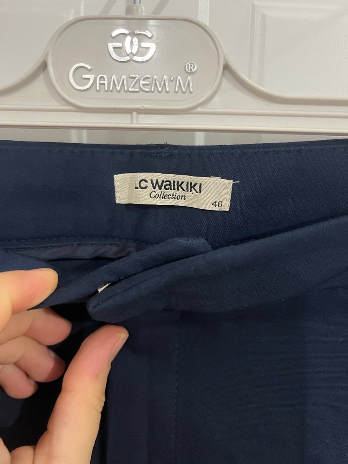 Kadın Lacivert Regular Fit Midi Kumaş Pantolon - Görsel 3